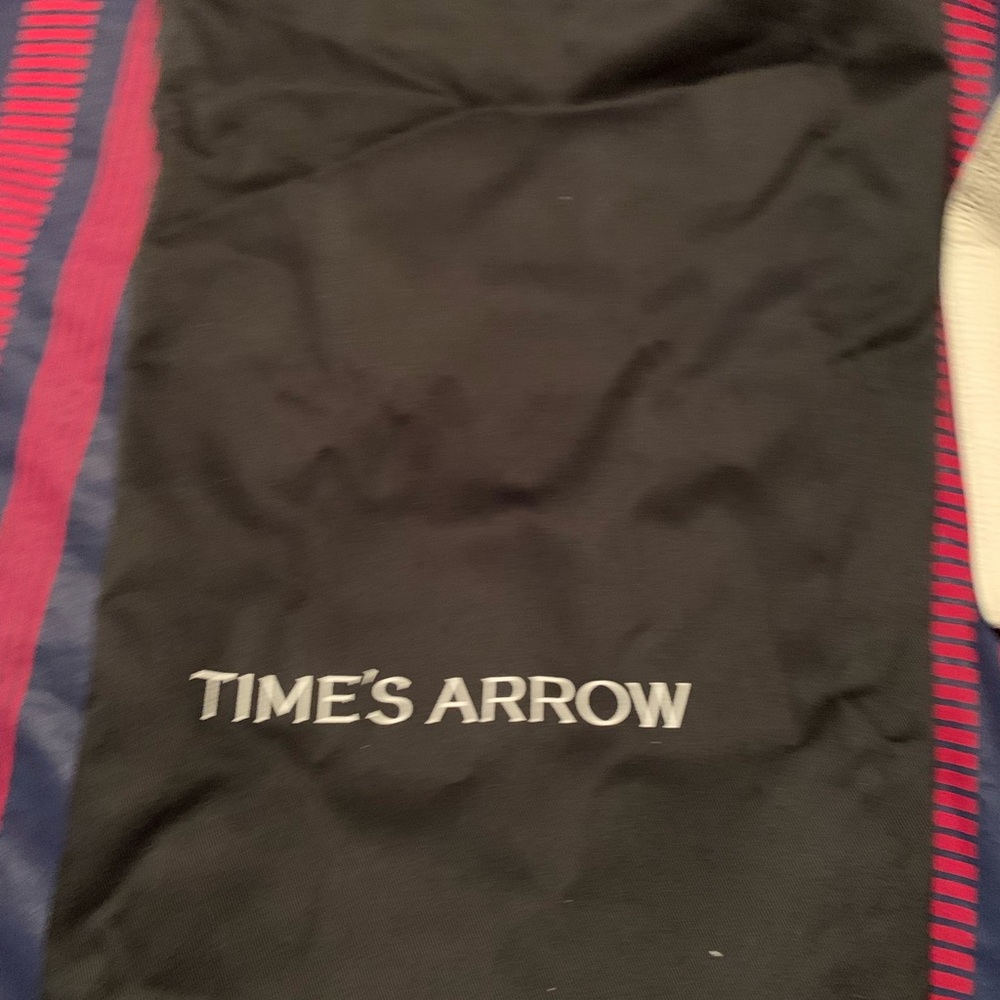 Time arrow shoulder bag color: white cream